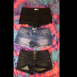 🦋3 pairs of shorts no boundaries size 17